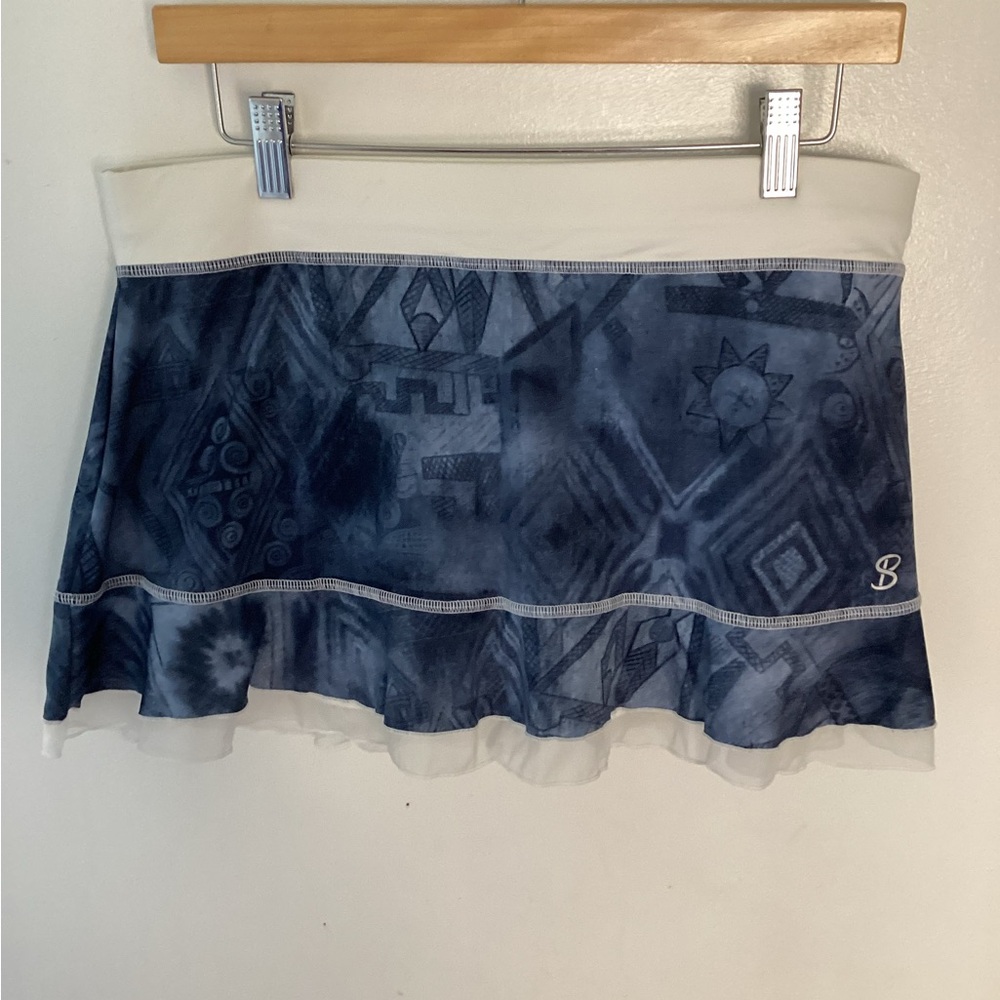 Stylish Navy Patterned Skort L